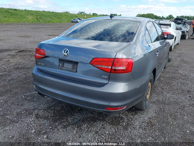 Volkswagen Jetta 2015 3VWL07AJ1FM281662 Image 4