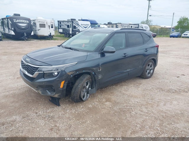 KIA Seltos 2022 KNDEP2AA8N7327166 Image 2