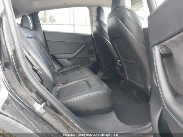 Tesla Model Y 2022 7SAYGDEE5NF468537 Image 8
