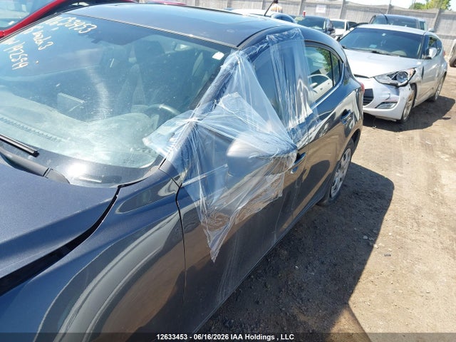 3MZBM1L78FM142594 Mazda Mazda3 I Touring