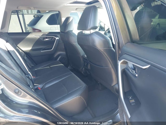 2T3D1RFV8MC147997 Toyota Rav4 Limited
