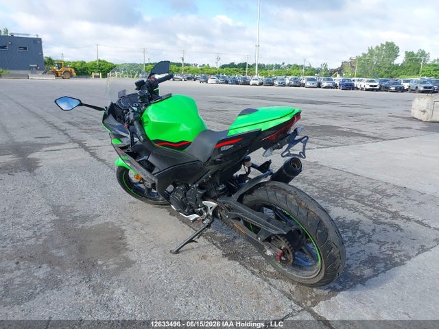 Kawasaki EX400 2021 JKAEXKG19MDAA2929 Image 3