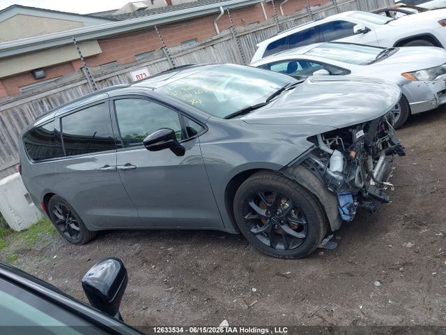 Chrysler Pacifica Limited 2025 2C4RC1GG2SR603841 Image 14
