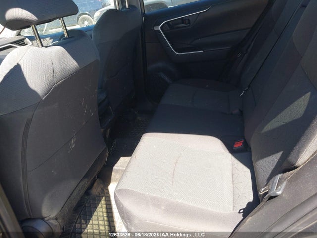 2T3B1RFV5MC211601 Toyota RAV4 LE