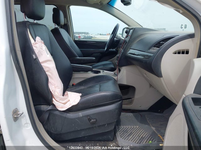 Dodge Grand Caravan Crew 2017 2C4RDGDG1HR772407 Image 5