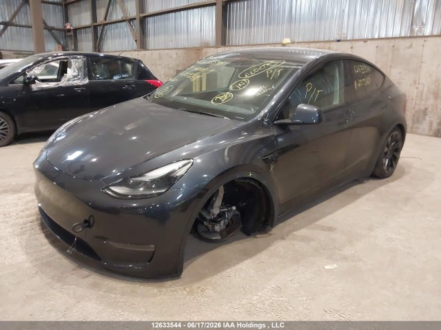Tesla Model Y Long Range 2024 7SAYGDEE6RF209268 Image 2