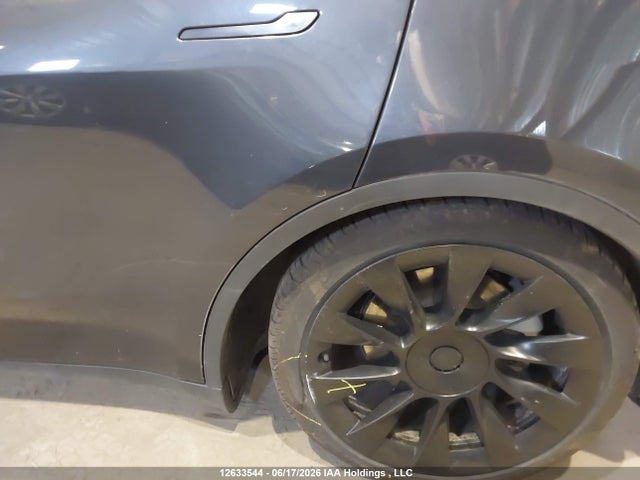 Tesla Model Y Long Range 2024 7SAYGDEE6RF209268 Image 21