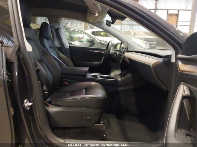Tesla Model Y Long Range 2024 7SAYGDEE6RF209268 Image 5