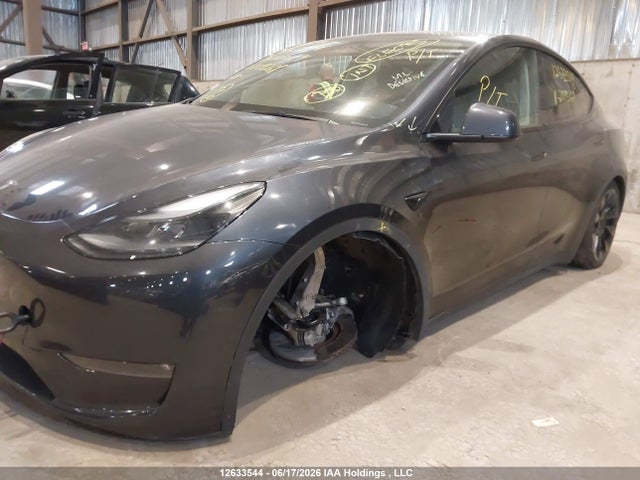 Tesla Model Y Long Range 2024 7SAYGDEE6RF209268 Image 6