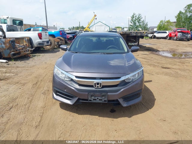 Honda Civic Lx 2018 2HGFC2F53JH000881 Image 13