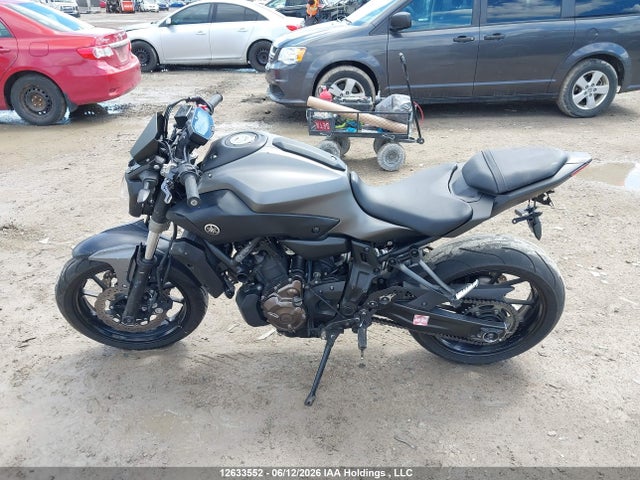 12633552 :رقم المزاد ، JYARM06N9FA001080 vin ، 2015 Yamaha Fz07 مزاد بيع
