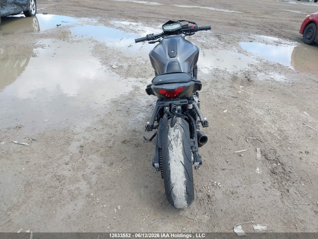 12633552 :رقم المزاد ، JYARM06N9FA001080 vin ، 2015 Yamaha Fz07 مزاد بيع