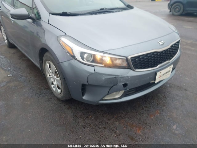 2017 Kia Forte Ex/ex Luxury/ex+/lx/lx+ მანქანა იყიდება აუქციონზე, vin: 3KPFL4A7XHE021882, აუქციონის ნომერი: 12633555