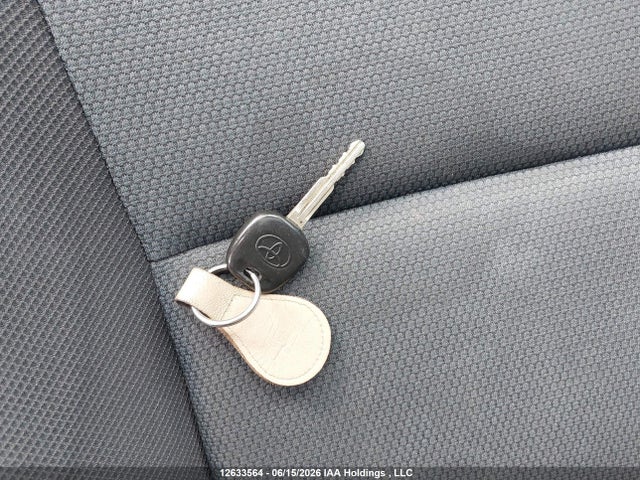 12633564 :رقم المزاد ، 2T1KR32E47C664682 vin ، 2007 Toyota Corolla Matrix Xr مزاد بيع