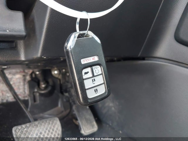 12633565 :رقم المزاد ، 2HKRW2H55HH121381 vin ، 2017 Honda Cr-v Ex مزاد بيع