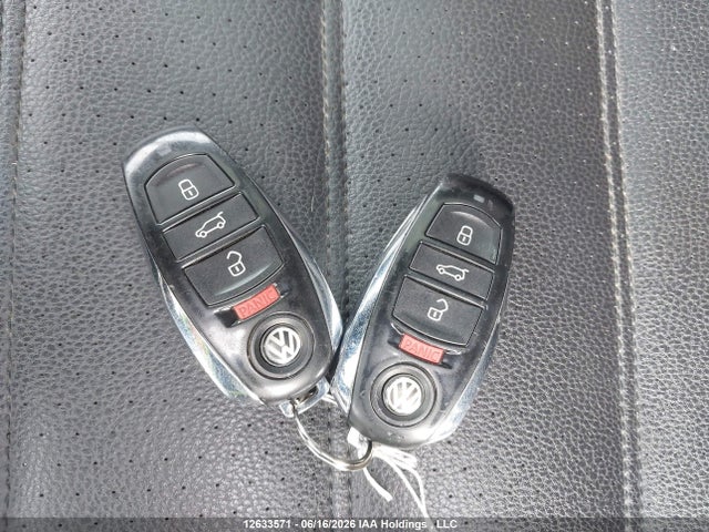 12633571 :رقم المزاد ، WVGEF9BP3GD011656 vin ، 2016 Volkswagen Touareg Sport/lux/executive مزاد بيع