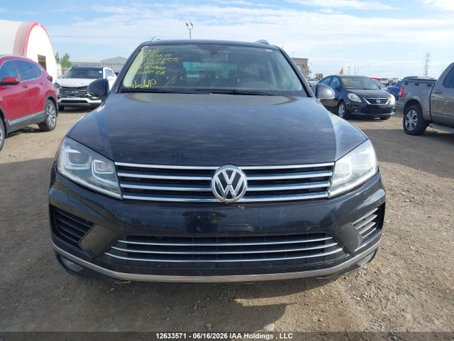 12633571 :رقم المزاد ، WVGEF9BP3GD011656 vin ، 2016 Volkswagen Touareg Sport/lux/executive مزاد بيع