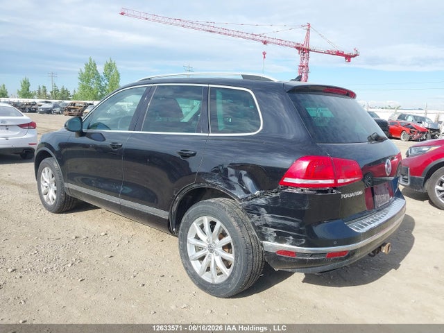 12633571 :رقم المزاد ، WVGEF9BP3GD011656 vin ، 2016 Volkswagen Touareg Sport/lux/executive مزاد بيع