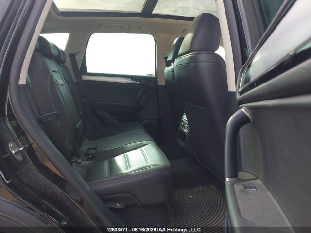 12633571 :رقم المزاد ، WVGEF9BP3GD011656 vin ، 2016 Volkswagen Touareg Sport/lux/executive مزاد بيع