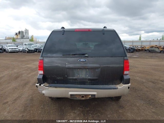 12633577 :رقم المزاد ، 1FMPU18525LA77785 vin ، 2005 Ford Expedition Eddie Bauer مزاد بيع