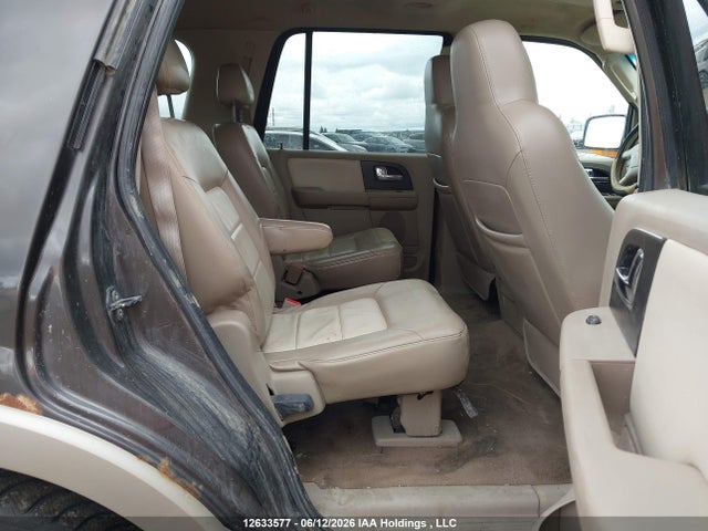 12633577 :رقم المزاد ، 1FMPU18525LA77785 vin ، 2005 Ford Expedition Eddie Bauer مزاد بيع
