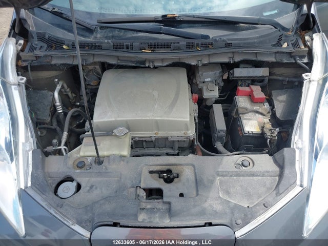 1N4BZ0CP4HC303547 Nissan Leaf S/sv/sl