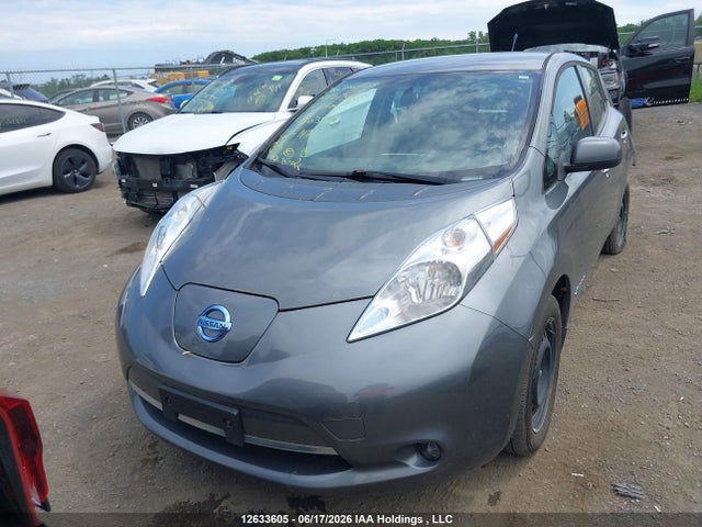 1N4BZ0CP4HC303547 Nissan Leaf S/sv/sl