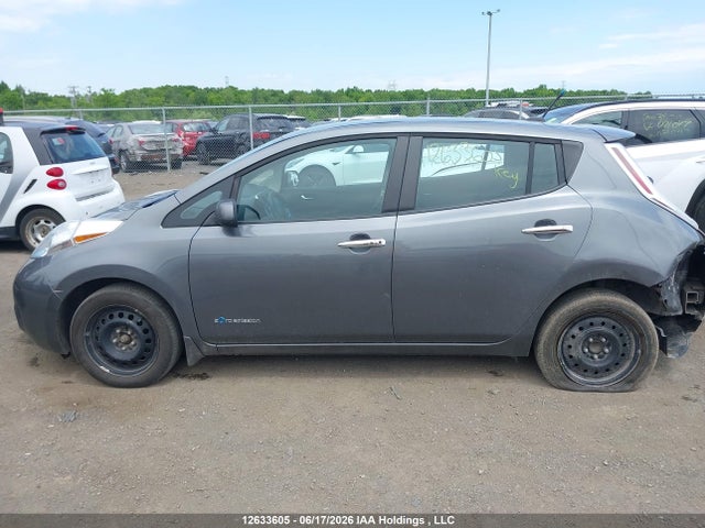1N4BZ0CP4HC303547 Nissan Leaf S/sv/sl