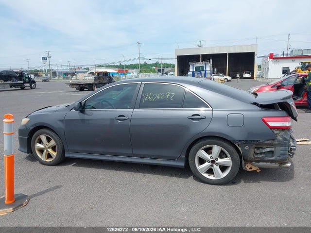 2010 Toyota Camry Se მანქანა იყიდება აუქციონზე, vin: 4T1BF3EK6AU002537, აუქციონის ნომერი: 12626272