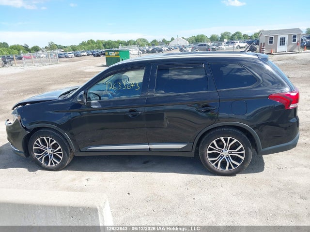 2016 Mitsubishi Outlander Es მანქანა იყიდება აუქციონზე, vin: JA4AZ2A30GZ600483, აუქციონის ნომერი: 12633643