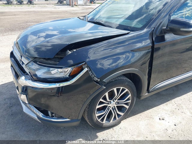 Mitsubishi Outlander Es 2016 JA4AZ2A30GZ600483 Image 17