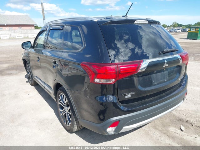 2016 Mitsubishi Outlander Es მანქანა იყიდება აუქციონზე, vin: JA4AZ2A30GZ600483, აუქციონის ნომერი: 12633643