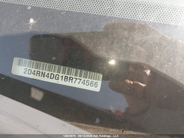 2011 Dodge Grand Caravan მანქანა იყიდება აუქციონზე, vin: 2D4RN4DG1BR774566, აუქციონის ნომერი: 12633670