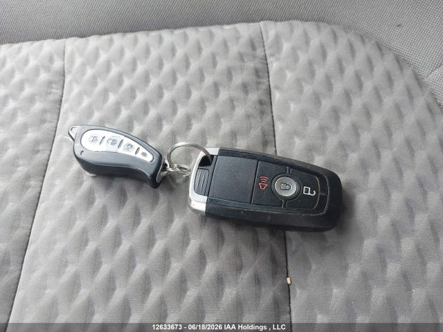 Продаж на аукціоні авто 2020 Ford Escape Se, vin: 1FMCU9G62LUA13051, номер лоту: 12633673
