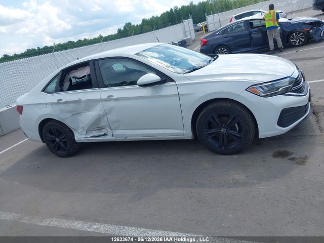 2022 Volkswagen Jetta Comfortline მანქანა იყიდება აუქციონზე, vin: 3VWEM7BU0NM008233, აუქციონის ნომერი: 12633674