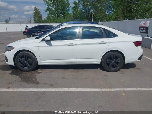 2022 Volkswagen Jetta Comfortline მანქანა იყიდება აუქციონზე, vin: 3VWEM7BU0NM008233, აუქციონის ნომერი: 12633674