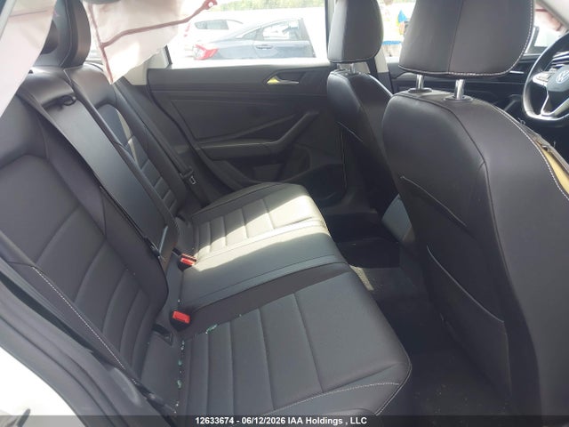 2022 Volkswagen Jetta Comfortline მანქანა იყიდება აუქციონზე, vin: 3VWEM7BU0NM008233, აუქციონის ნომერი: 12633674
