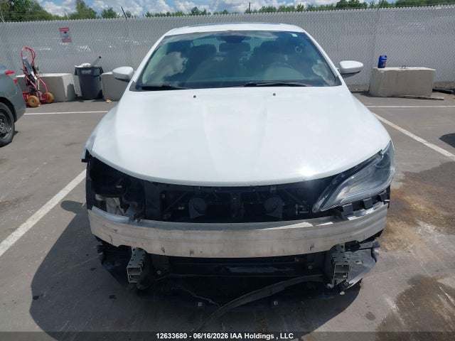 Chrysler 200 C 2016 1C3CCCCG5GN187493 Image 12