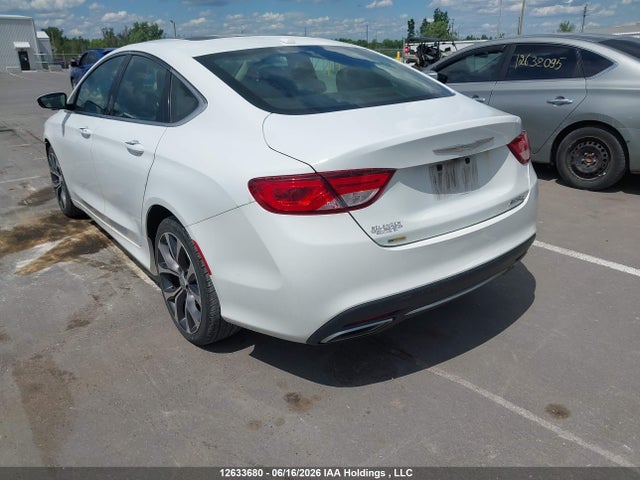 Chrysler 200 C 2016 1C3CCCCG5GN187493 Image 3