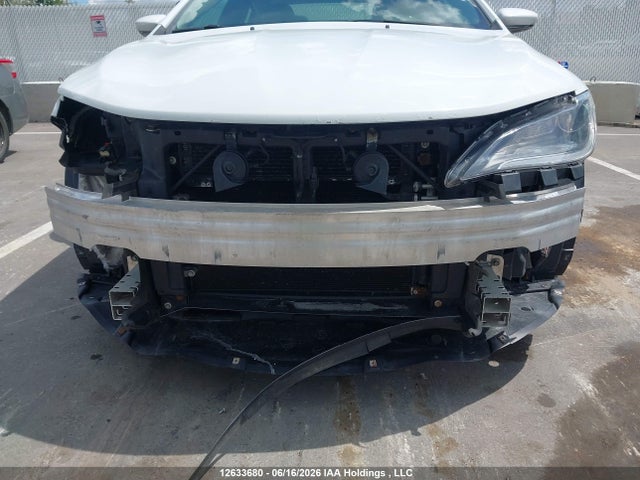 Chrysler 200 C 2016 1C3CCCCG5GN187493 Image 6