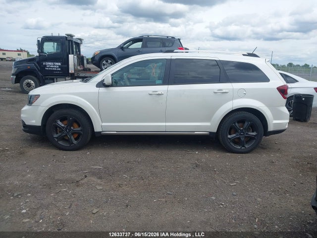 3C4PDDGGXJT359454 Dodge Journey Crossroad
