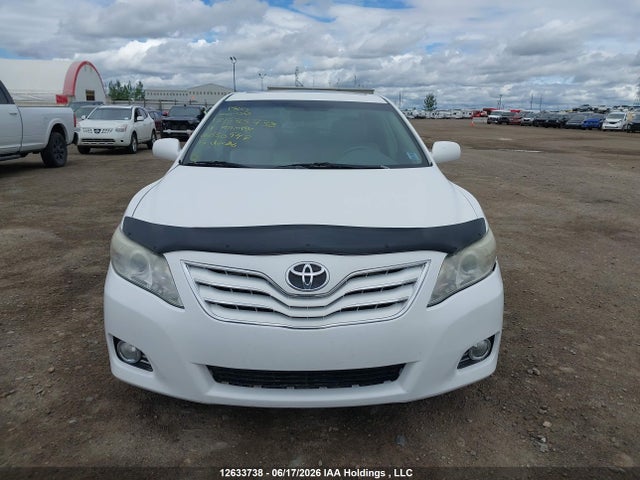 12633738 :رقم المزاد ، 4T1BK3EK8BU630547 vin ، 2011 Toyota Camry Xle V6 مزاد بيع