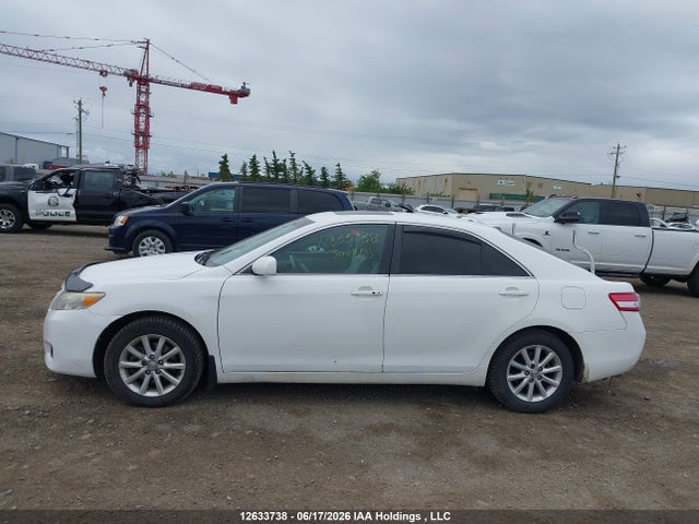 12633738 :رقم المزاد ، 4T1BK3EK8BU630547 vin ، 2011 Toyota Camry Xle V6 مزاد بيع