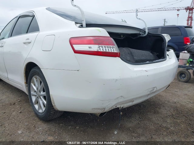 12633738 :رقم المزاد ، 4T1BK3EK8BU630547 vin ، 2011 Toyota Camry Xle V6 مزاد بيع