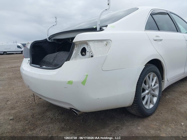 12633738 :رقم المزاد ، 4T1BK3EK8BU630547 vin ، 2011 Toyota Camry Xle V6 مزاد بيع