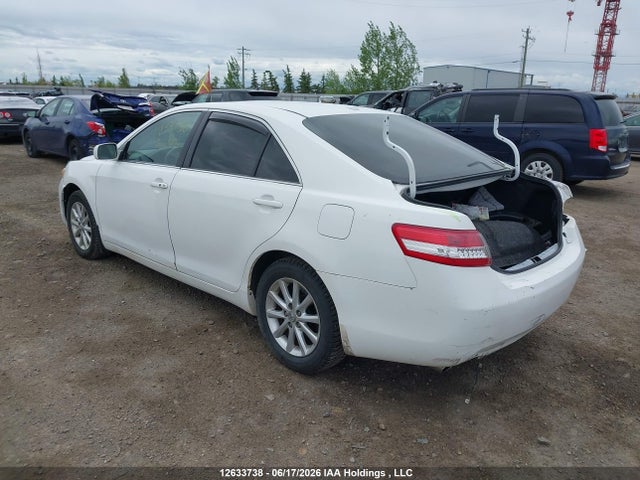 12633738 :رقم المزاد ، 4T1BK3EK8BU630547 vin ، 2011 Toyota Camry Xle V6 مزاد بيع