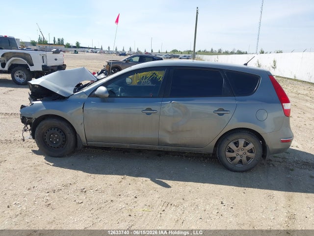 2010 Hyundai Elantra Touring Gl მანქანა იყიდება აუქციონზე, vin: KMHDB8AE7AU076390, აუქციონის ნომერი: 12633740
