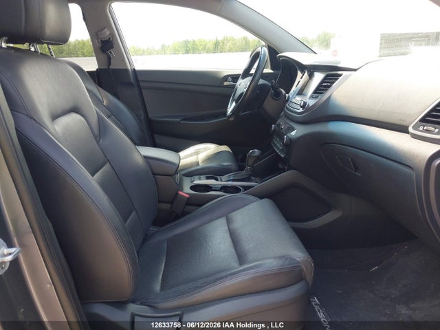 2016 Hyundai Tucson Luxury მანქანა იყიდება აუქციონზე, vin: KM8J3CA41GU233043, აუქციონის ნომერი: 12633758