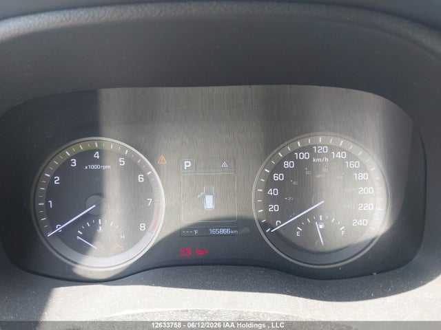 2016 Hyundai Tucson Luxury მანქანა იყიდება აუქციონზე, vin: KM8J3CA41GU233043, აუქციონის ნომერი: 12633758