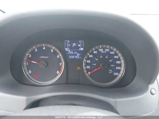 KMHCT4AE9GU000180 Hyundai Accent